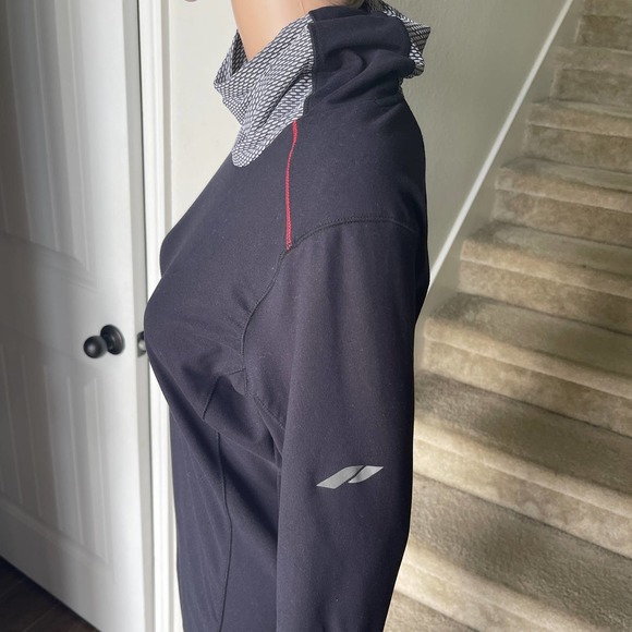 Pro Player Turtle Neck Suite Women Sz L slightly used - Picture 6 of 9